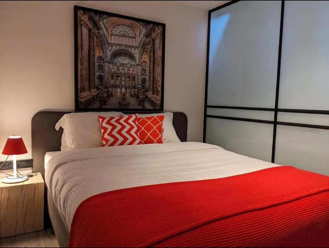 Luxe En Authenticiteit Appartement Antwerpen